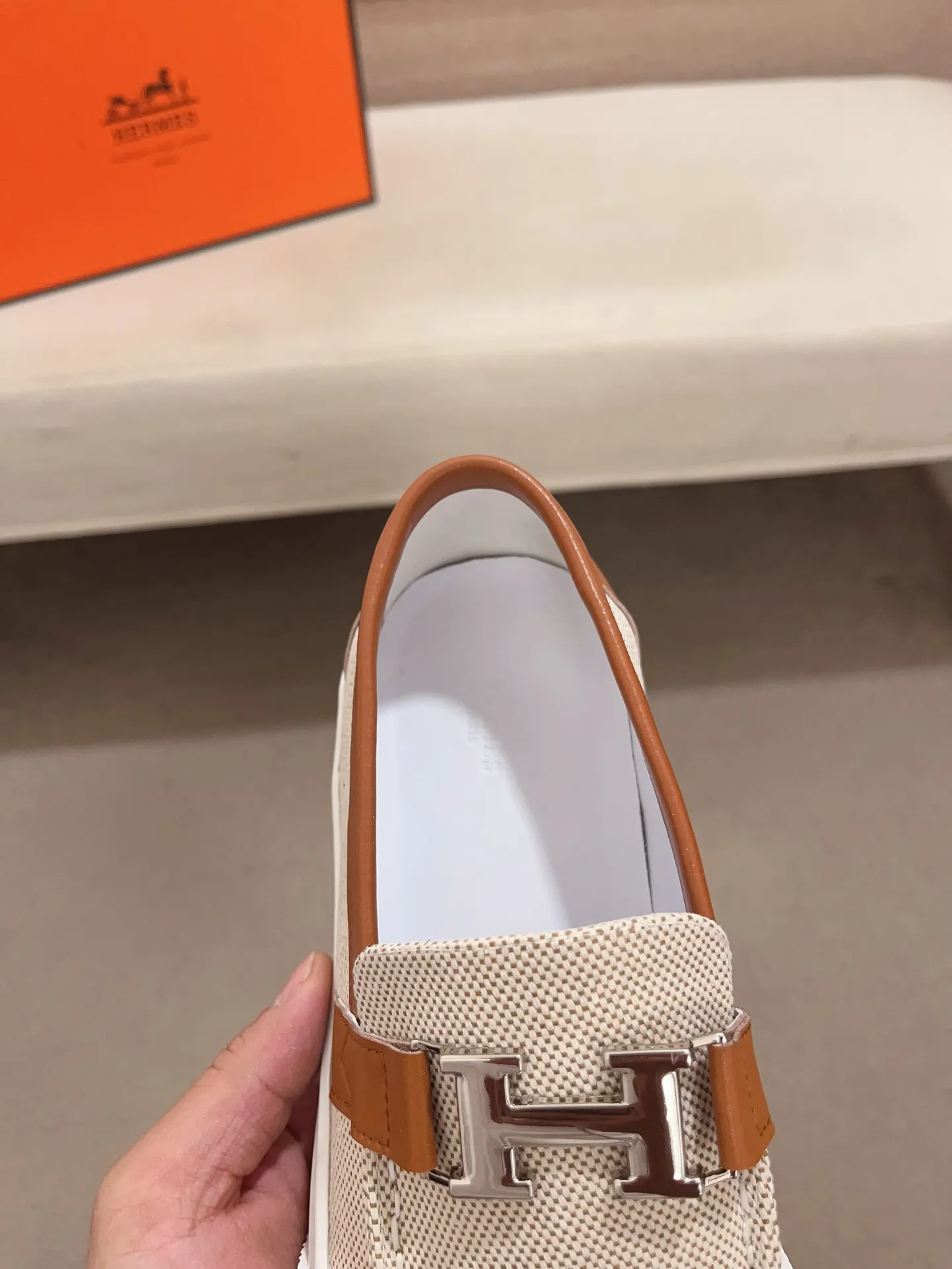 Men's clothing and shoes💰: 400💰《HERMES》【Classic Original Version】Hermès; Top 🔝 Purchasing Agency 🔍🔍Men's latest 🇺🇸 counter sales simultaneously, original ▲▲cowhide imported from Italy ▲▲Exquisite workmanship (Italian 🇮🇹Imported water-dyed 🐂cowhide lining) sole: original sole provided by the original factory, ⚠️exclusive double-layer activity·TPR·rubber·combined molded outsole; Code number: 38-44 (45/46 can be customized, non-refundable)